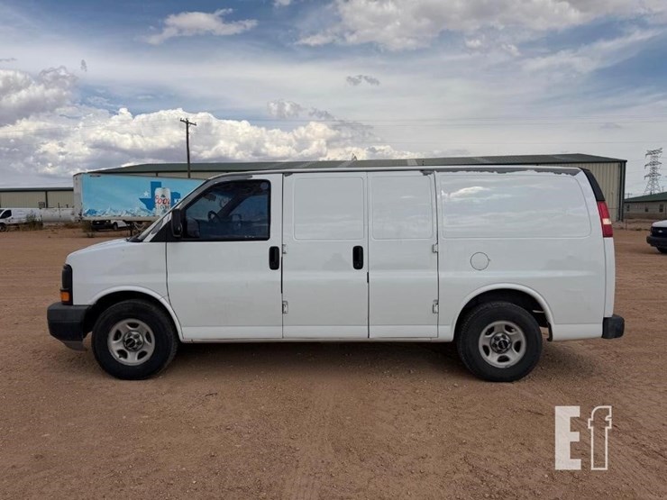 2003-gmc-savana-g1500-image-5