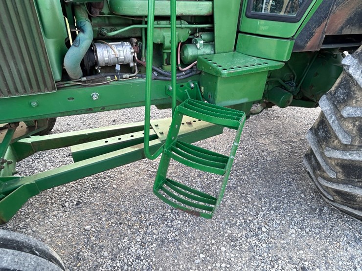 john-deere-4440-image-13