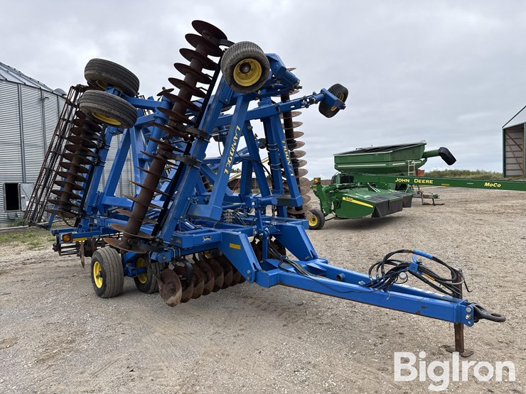 2012-landoll-7431-29-image-3