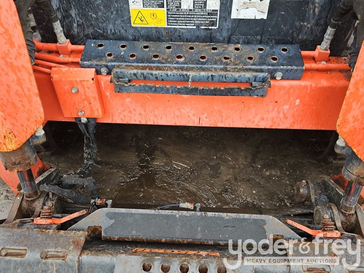 2023-kubota-svl97-2-image-14
