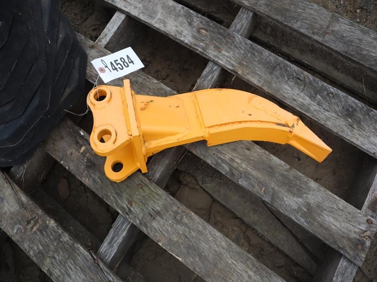 mini-excavator-ripper-image-2