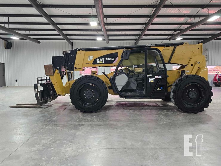 2019-caterpillar-tl1255d-image-5