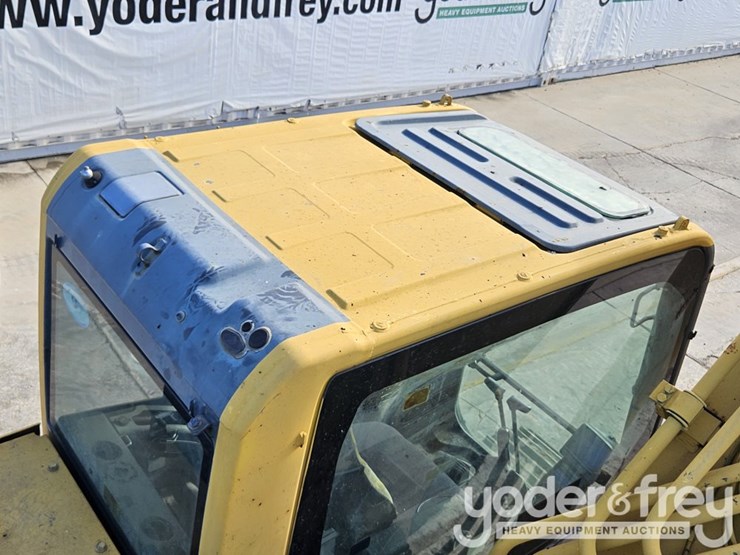 2015-komatsu-pc360-lc-11-image-32