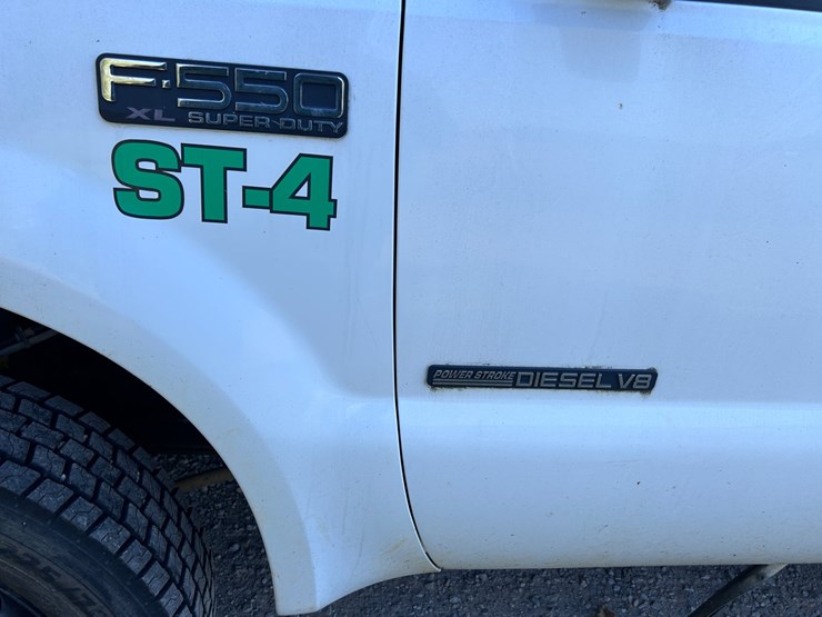 2002-ford-f550-xl-image-13
