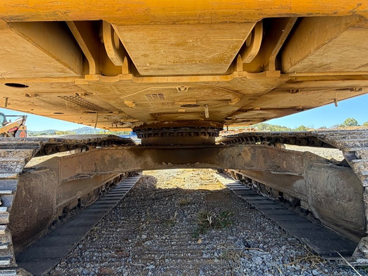 2016-caterpillar-323fl-image-6