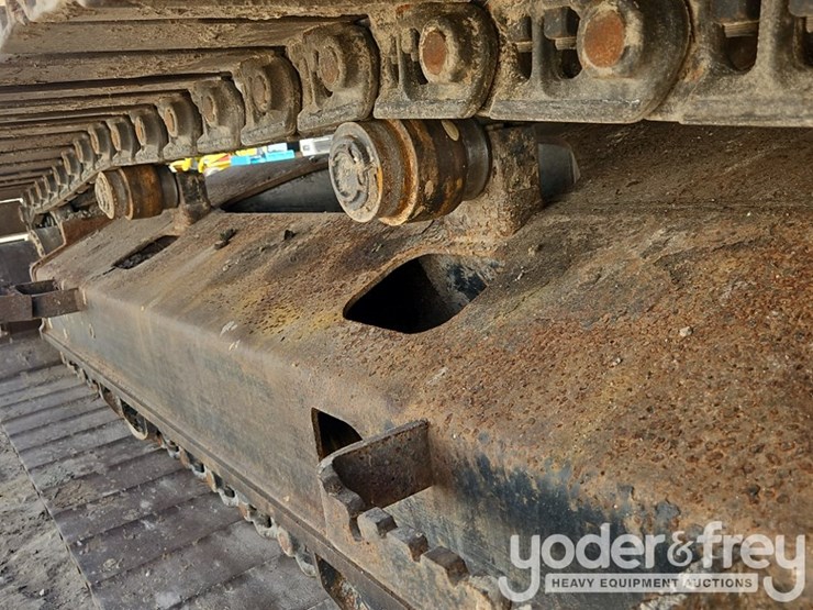 2019-deere-210g-image-24
