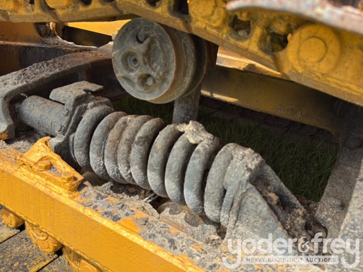 caterpillar-d5c-lgp-image-21