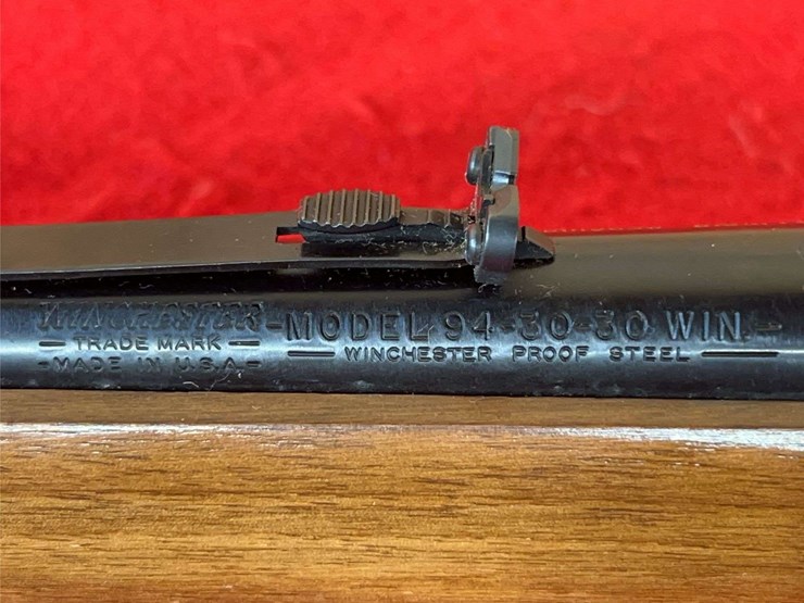 commemorative-winchester-model-94-illinois-sequicentennial-.30-30-lever-action-rifle-image-17