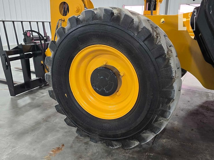 2015-jcb-507-42-image-24