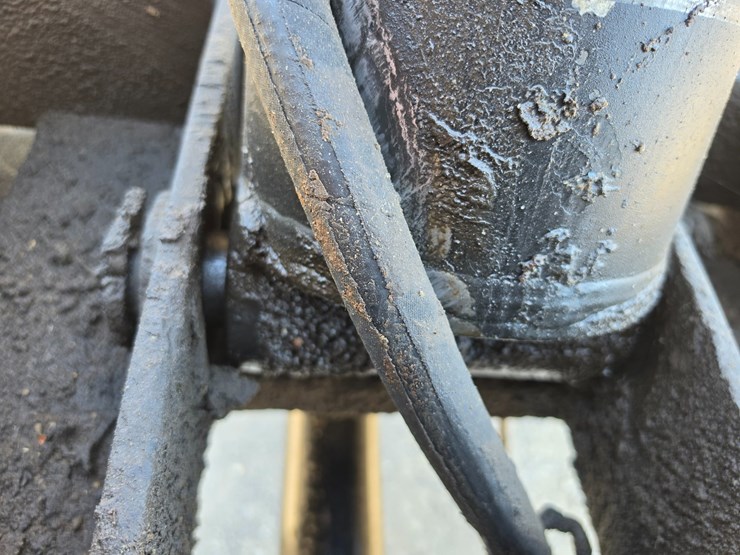 1996-ford-lt8000-image-28