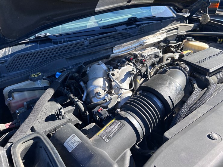 2017-gmc-3500-image-50