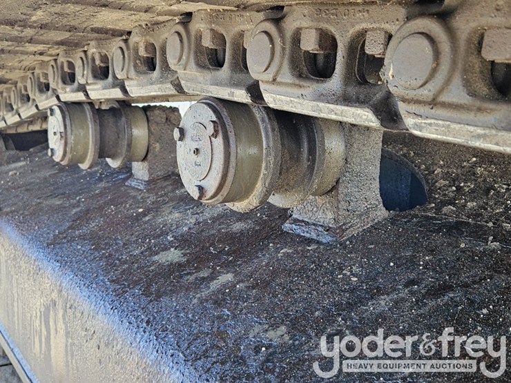 2015-komatsu-pc360-lc-11-image-12
