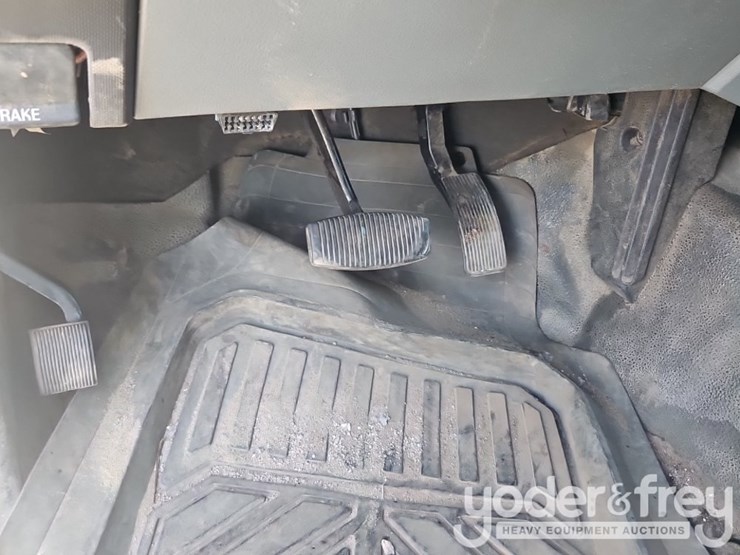 2014-ford-f350-xl-image-31