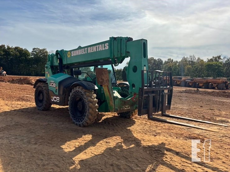 2018-jcb-512-56-image-4