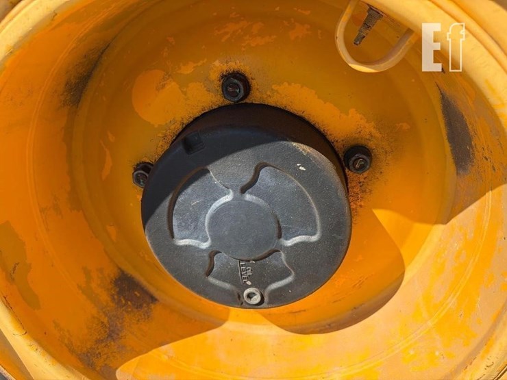 2017-jcb-512-56-image-29