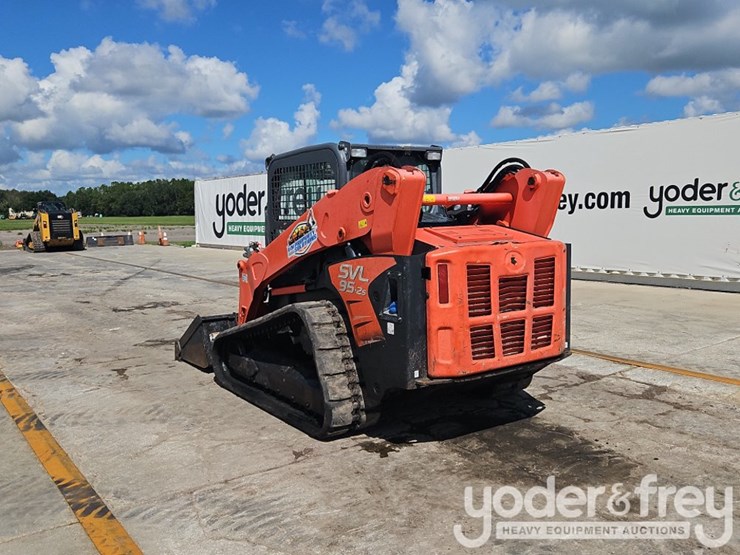 2019-kubota-svl95-2s-image-4