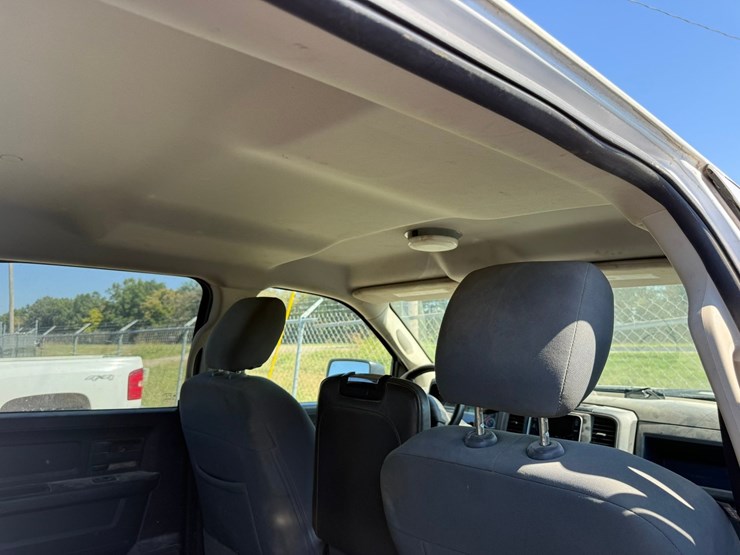 2016-dodge-1500-image-49