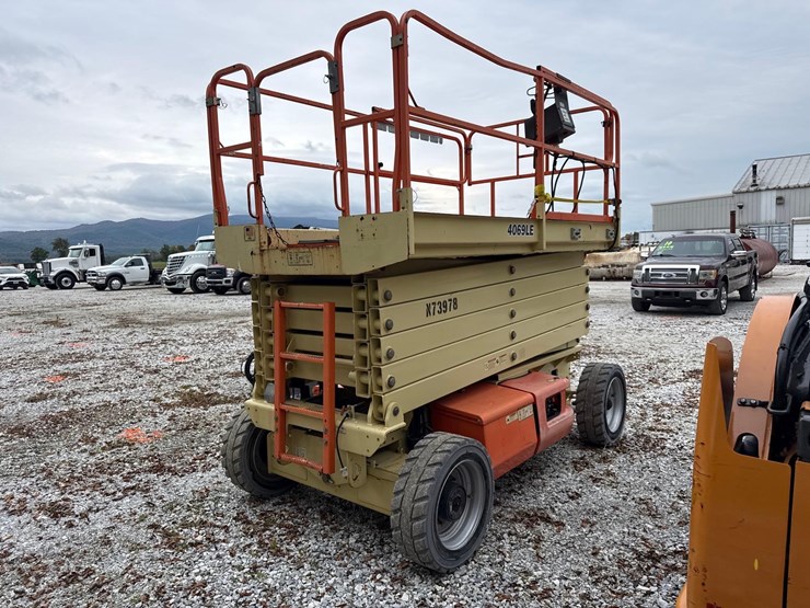 2002-jlg-4069le-image-4