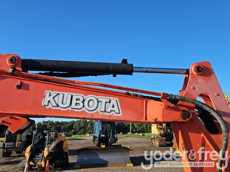 2017-kubota-kx040-4-image-16