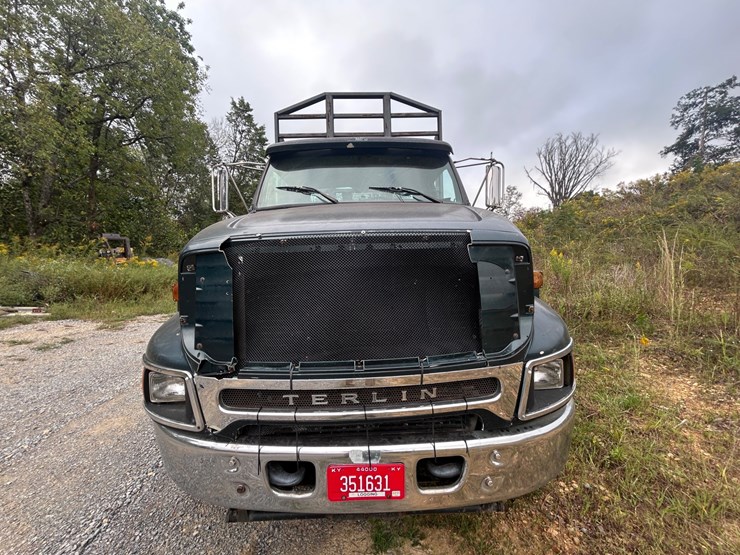 #39-•-2005-sterling-tri-axle-log-truck-image-14