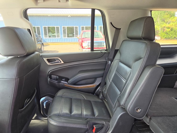 2019-gmc-yukon-image-38