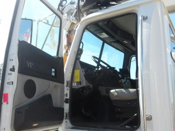2015-western-star-4800-image-39
