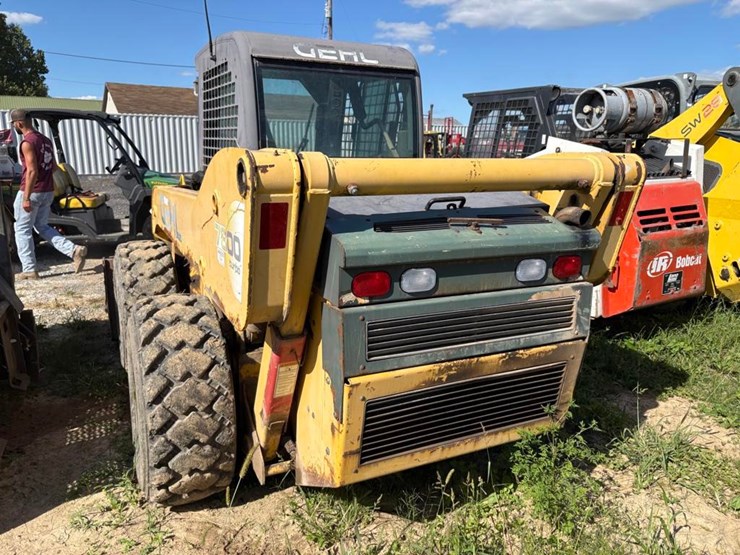 gehl-sl7800-turbo-skidsteer-image-11