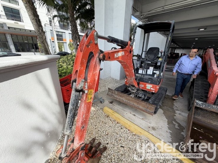 2020-kubota-kx018-4-image-2