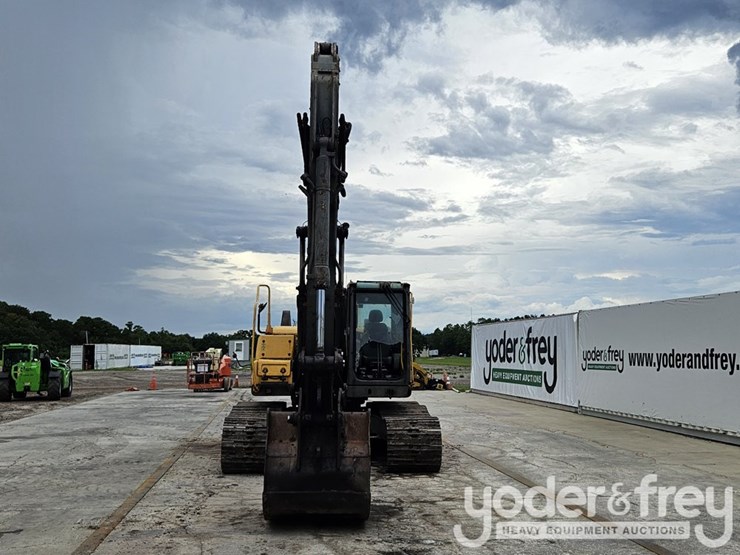 2013-volvo-ec220dl-image-16
