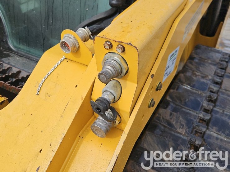 2021-caterpillar-289d3-image-16