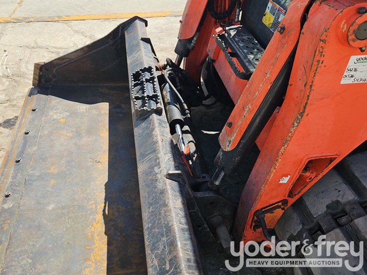 2019-kubota-svl95-2s-image-15