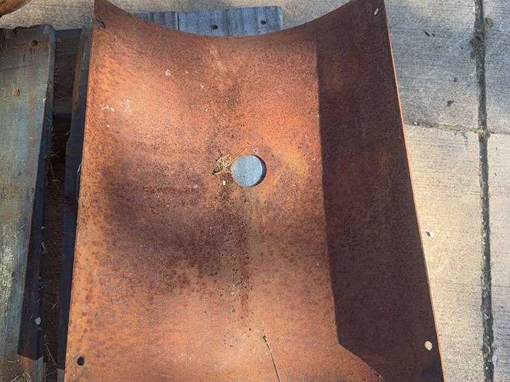 gilbert&barker-visible-pump-image-15
