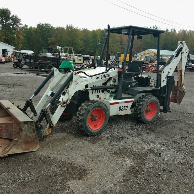 BOBCAT B250
