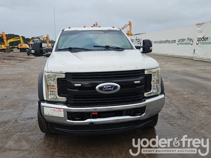 2018-ford-f550-image-9