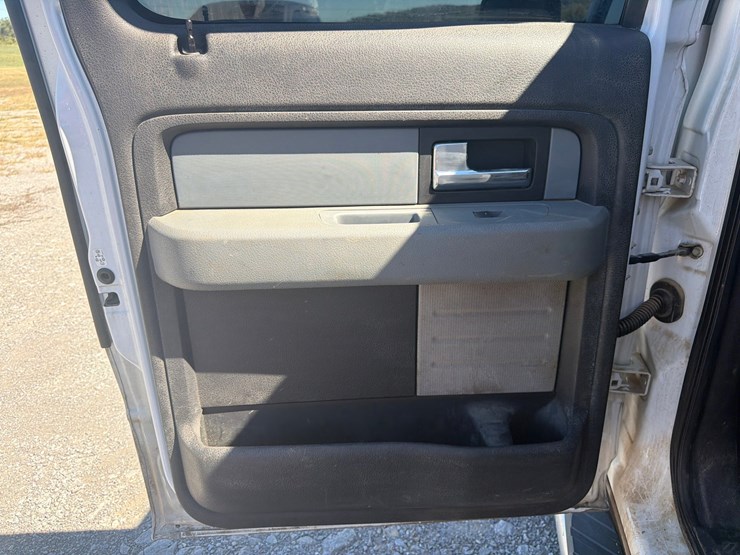 2013-ford-f150-xlt-image-19
