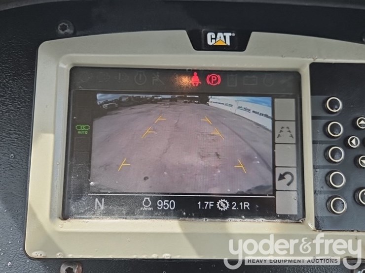 2018-caterpillar-d5k2-lgp-image-36