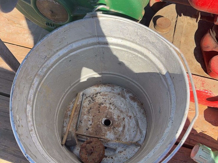 well-pump-display-image-8