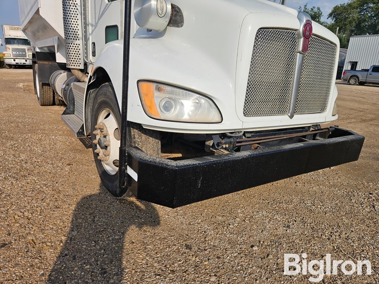 2013-kenworth-t370-image-14