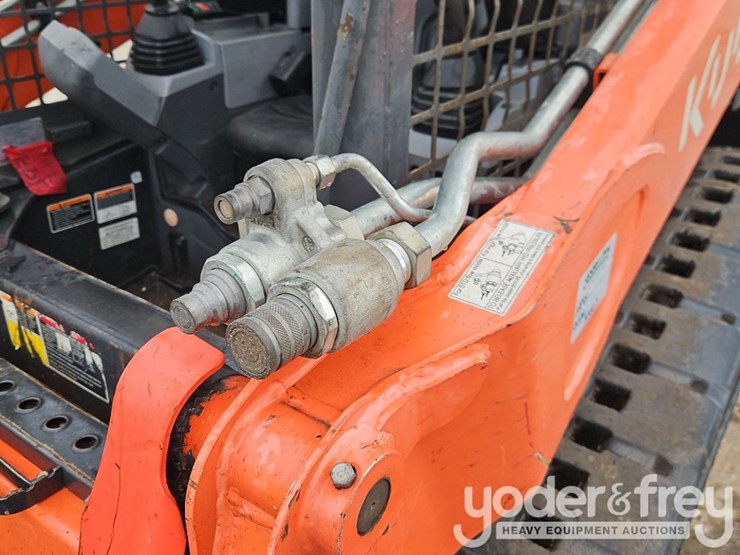 2023-kubota-svl65-2-image-17
