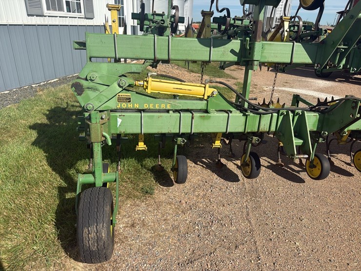 john-deere-85-image-5