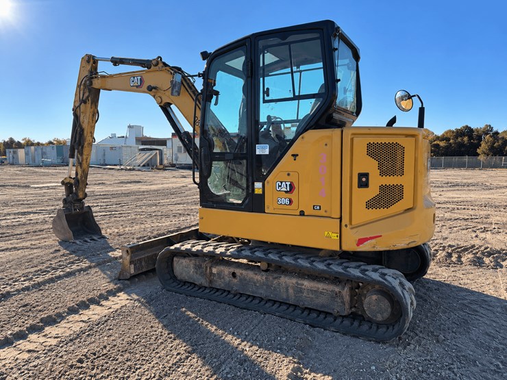 2020-caterpillar-306-image-4