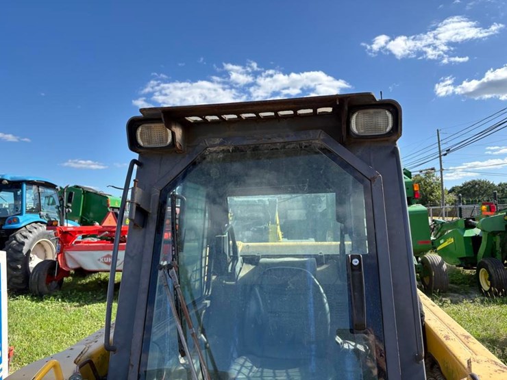 gehl-sl7800-turbo-skidsteer-image-8