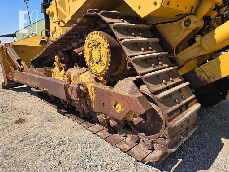2013-caterpillar-d8t-image-33