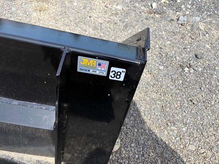 38in-bucket-image-4