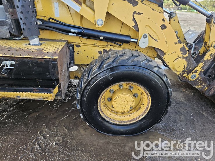 2018-caterpillar-420f2-it-image-9