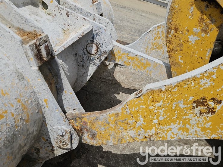 2019-komatsu-wa320-8-image-15