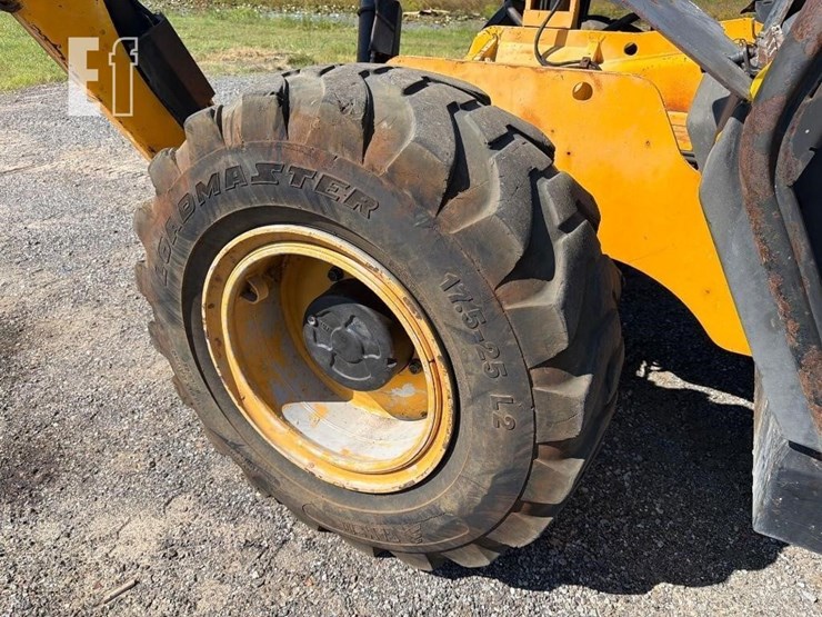 2017-jcb-512-56-image-26