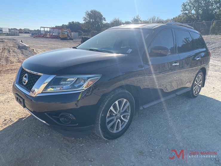 2015-nissan-pathfinder-image-7