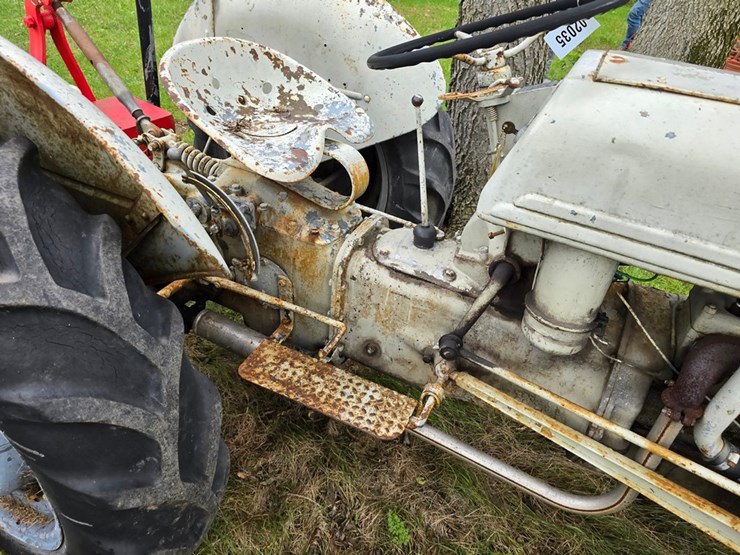 ford-8n-image-21