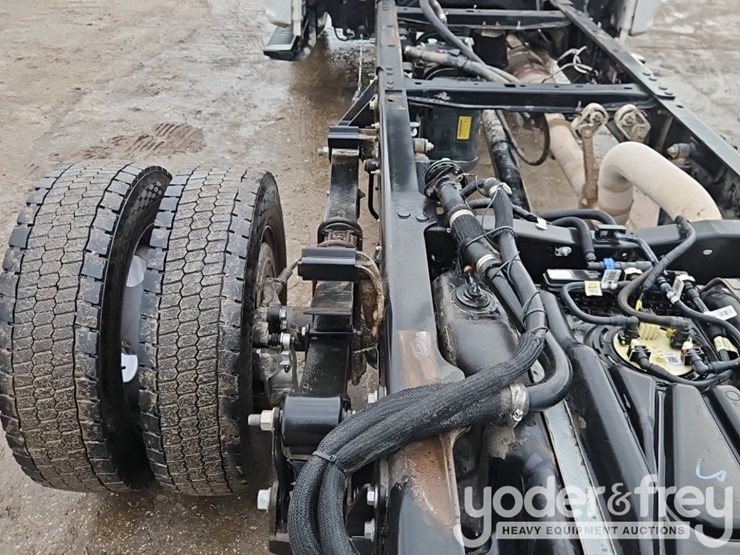 2018-ford-f550-image-14